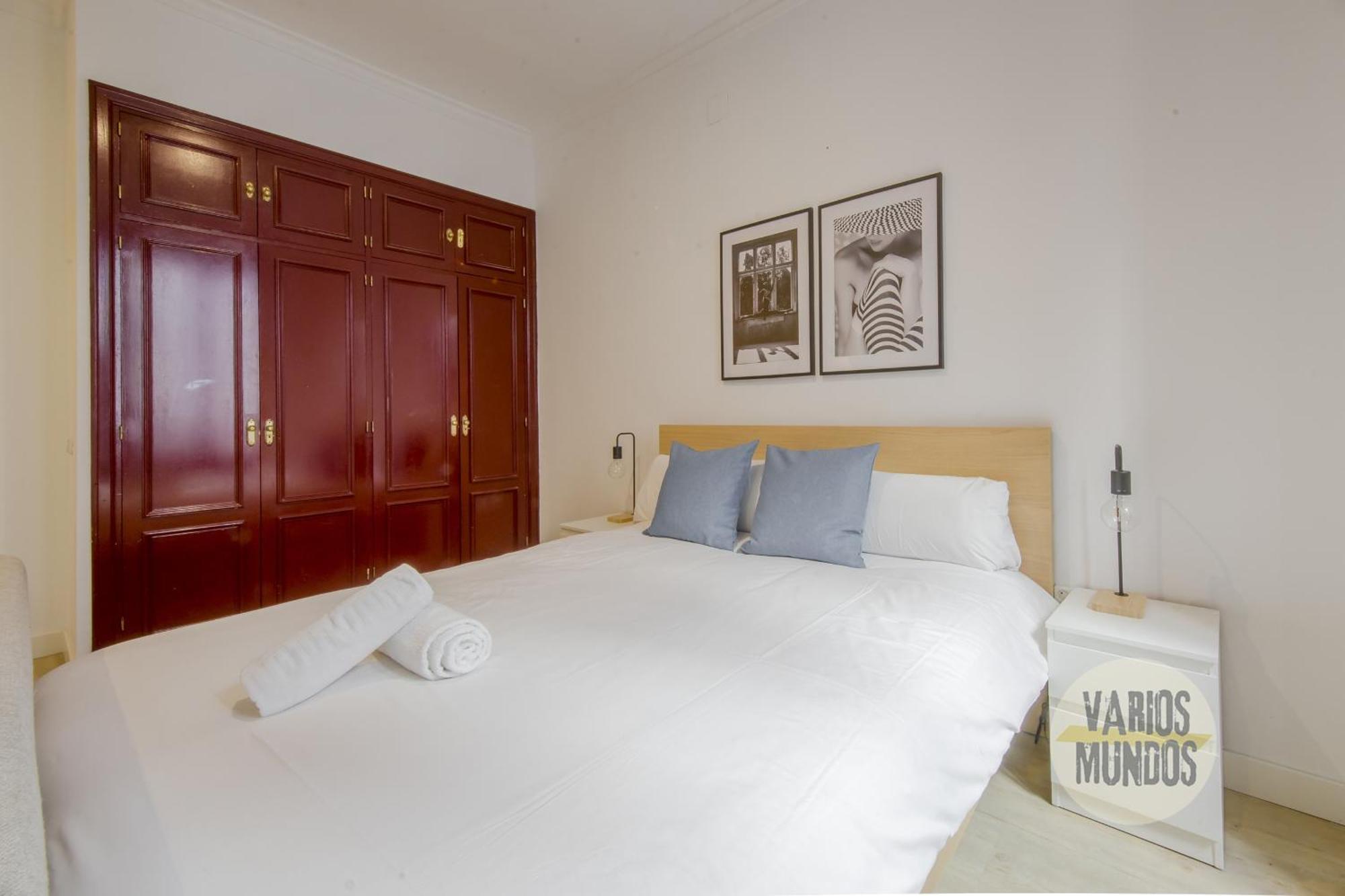 Beautiful Loft Para 3Pax En Huertas-Cortes Madrid Extérieur photo