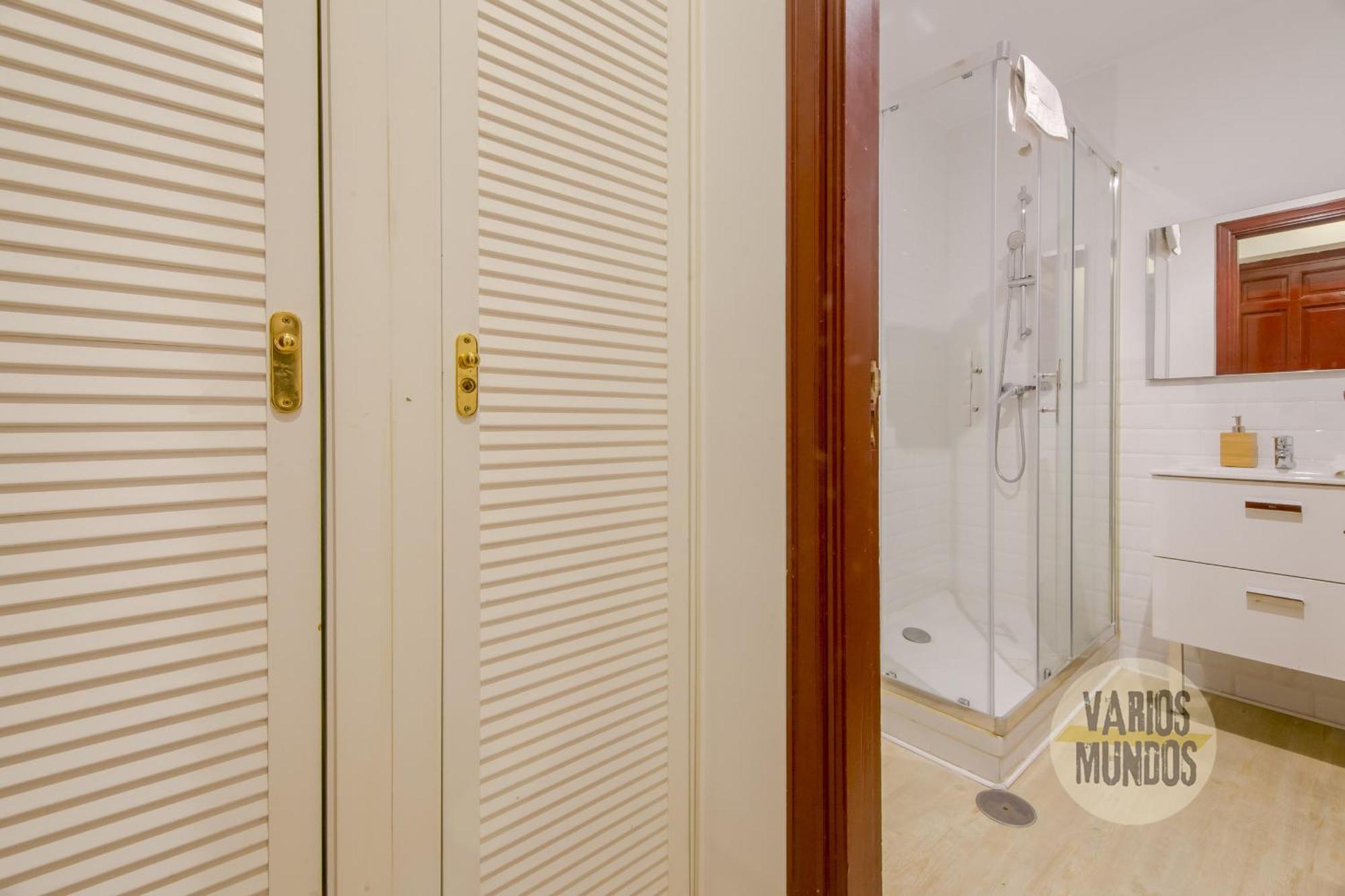 Beautiful Loft Para 3Pax En Huertas-Cortes Madrid Extérieur photo